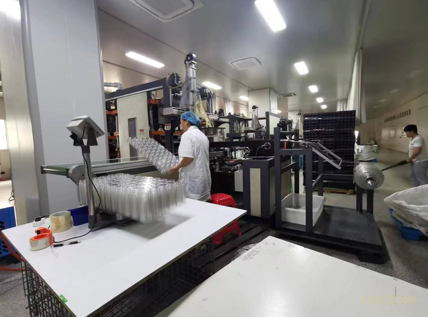 Operaci&oacute;n de producci&oacute;n y control de envases